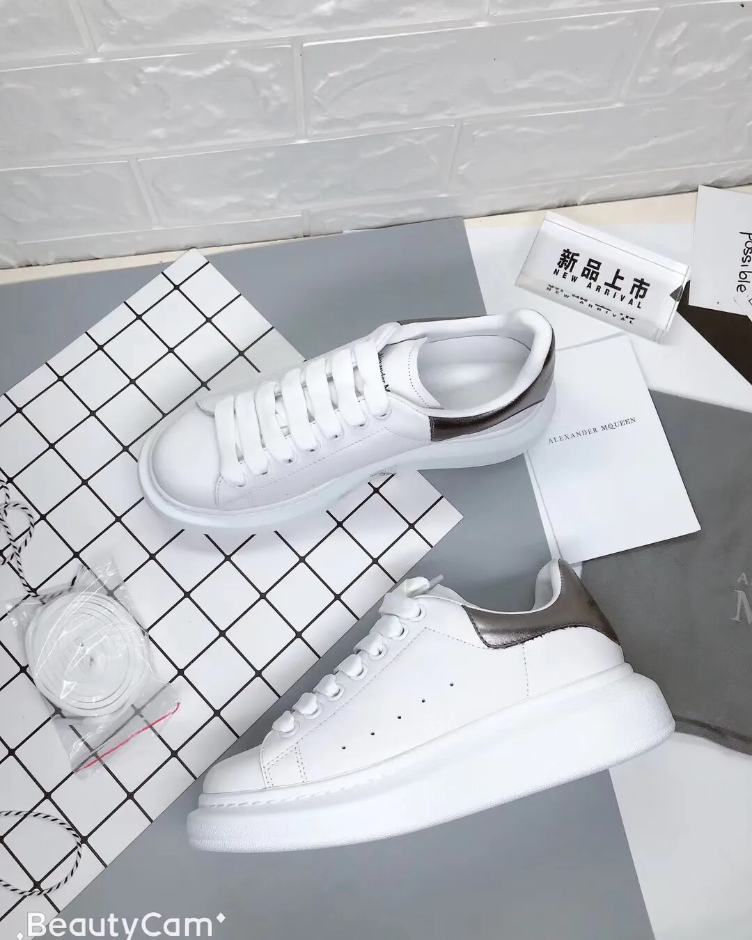 👟👟Ex-factory price 480👟👟 Men's size +10 High-quality upgraded version🔥Real shot of Alexander McQUEEN (McQueen)🎉The highest quality silk cowhide version on the market🎊, imported water-dyed sheepskin inside, counter 1:1 replica, star style T stage catwalk, a must-have for fashionistas , the original high-temperature and ultra-clear air compressor logo on the foot, absolutely counter-matched version, the arc of the back bag is truly genuine 0⃣️ difference, using an exclusive privately molded double-layer vacuum outsole, which is light on the foot and has excellent rebound! Running🏃✈️The first choice item for outdoor sports💅💅Trend and fashion coexist📣 Women’s style: 35-39, Men’s style: 39-44